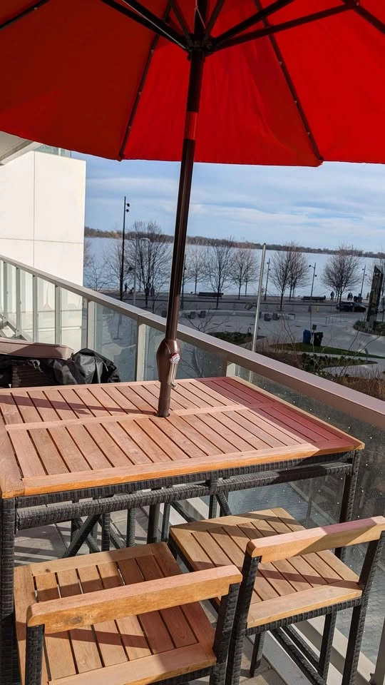 5-Pc Acacia Wood Bar Set + Umbrella & Cover (Assembled!) - photo 5