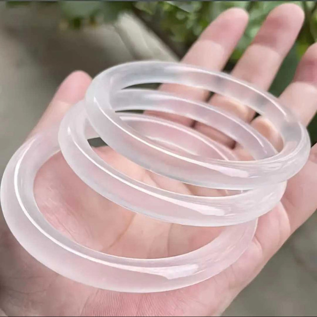 Natural Quartz Bangle Thickness 0.8cm - photo 4