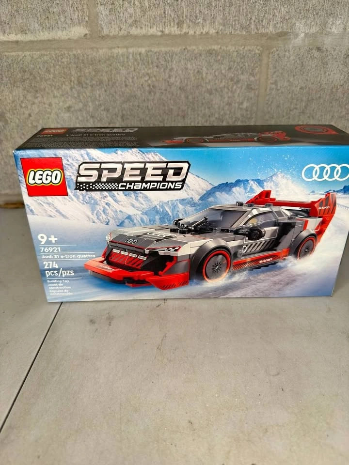 LEGO Speed Champions Audi S1 e-tron Quattro Race Car 76921