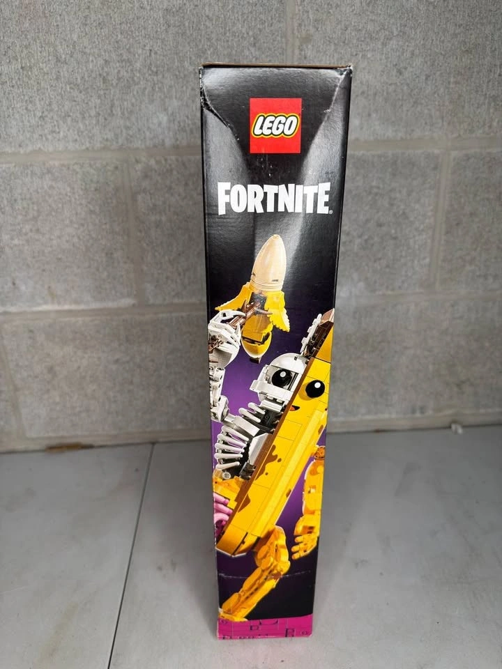 LEGO Fortnite Peely Bone - Collectible Fortnite DIY Kit for Adul - photo 2