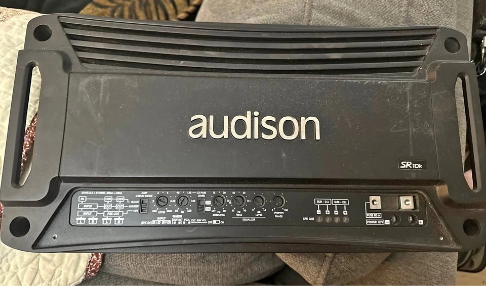 Audison SR 1Dk amplifier