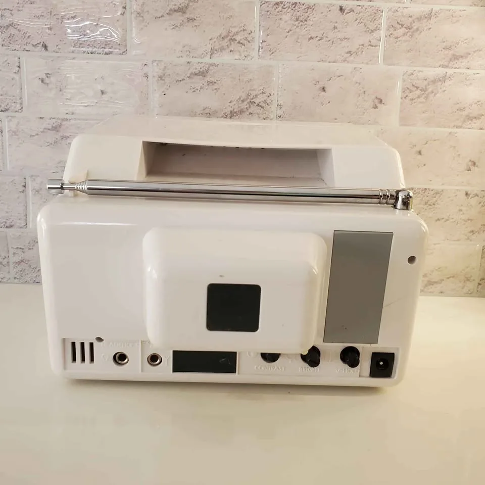 Citizen Mini Retro CRT B&W Television image indicator(4)