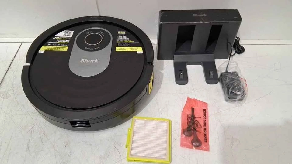 Shark AI Robot Vacuum RV2001W - photo 2
