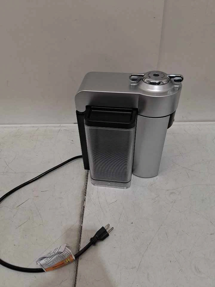 Nespresso DeLonghi Vertuo Coffee Machine - photo 3