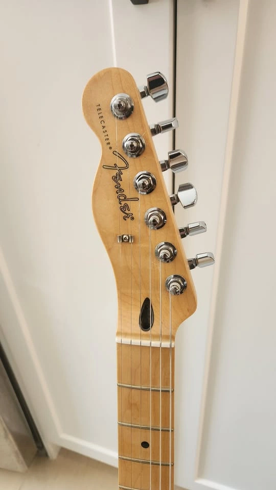 $900 Fender Telecaster Left-Handed Electric Guitar – Player Seri - photo 4