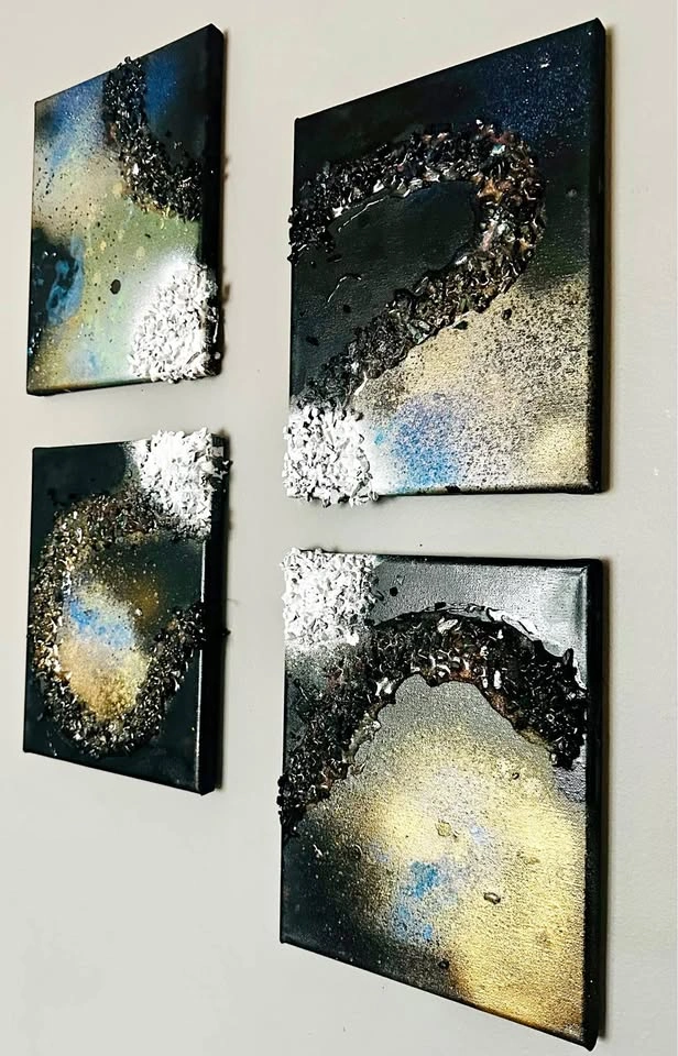 Abstract Wall Art Set (4-Piece) – Metallic / Light-Reflective
