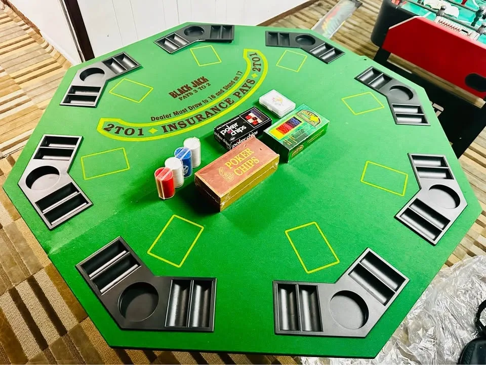Casino Style Poker / Blackjack Table Top w/ Case + Chips & Cards - photo 3
