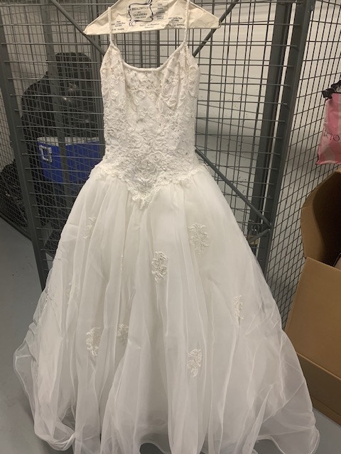 Custom Designer Wedding Dress with Matching Veil - photo 2