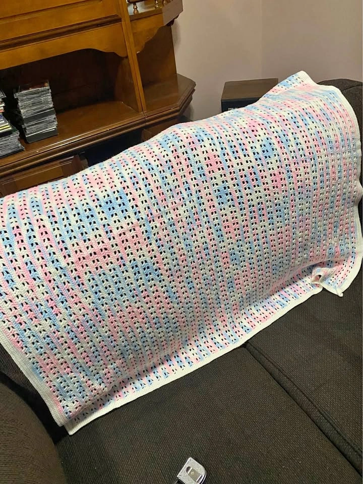 Baby blanket-hand crochet
