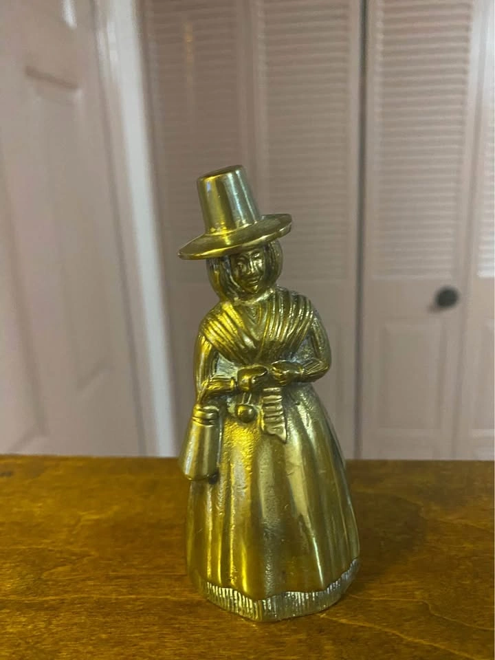 Brass Welsh lady - bell with clapper