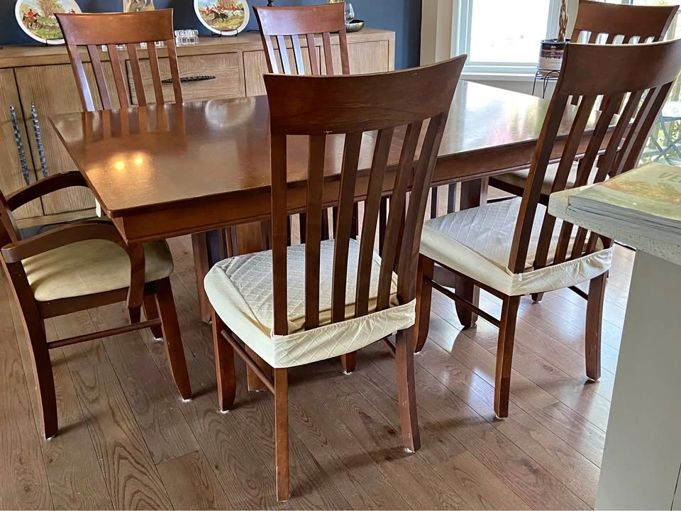 Canadel Dining Room Table and 6 Chairs