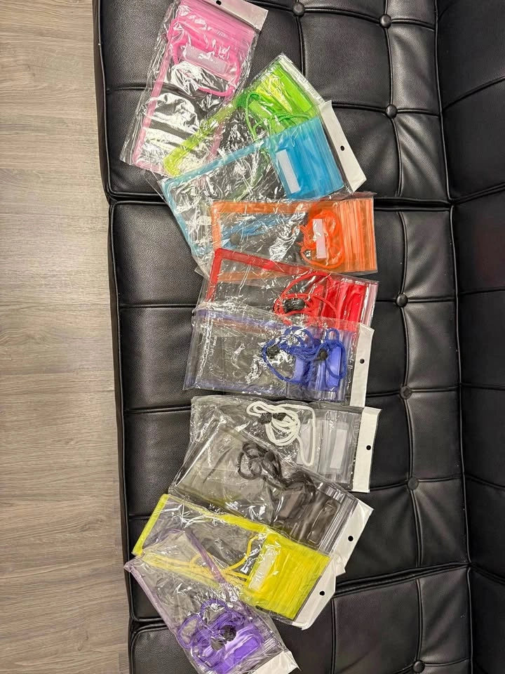 Cheap Waterproof Phone Pouch for Water Pics