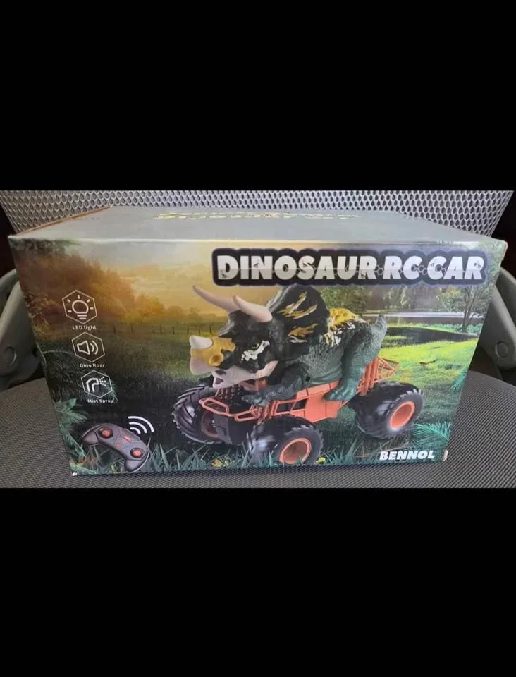 New HappyGoLucky Remote Control Dinosaur Monster Truck - photo 2