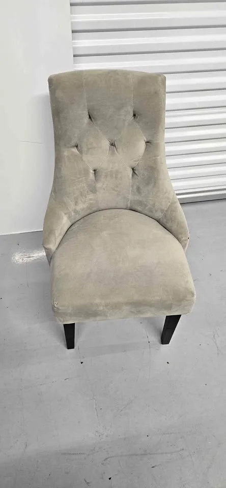 Side chair thumbnail