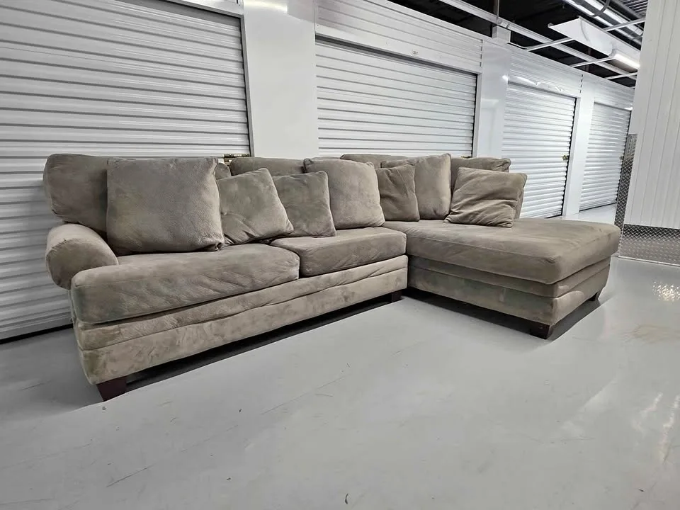 Sectional gray thumbnail