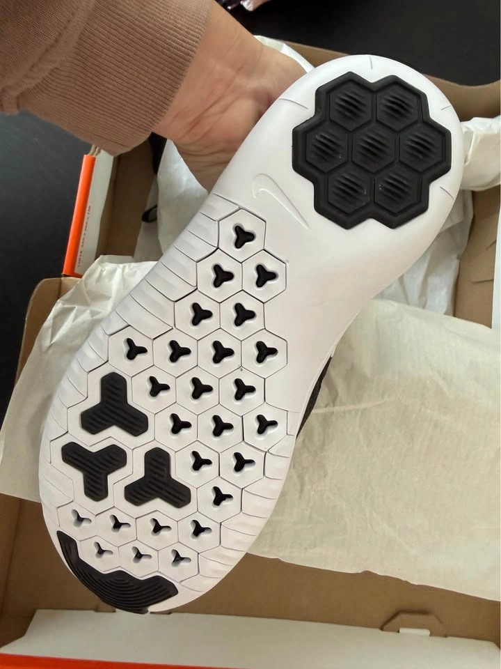 Brand New Nike Trainers - photo 3