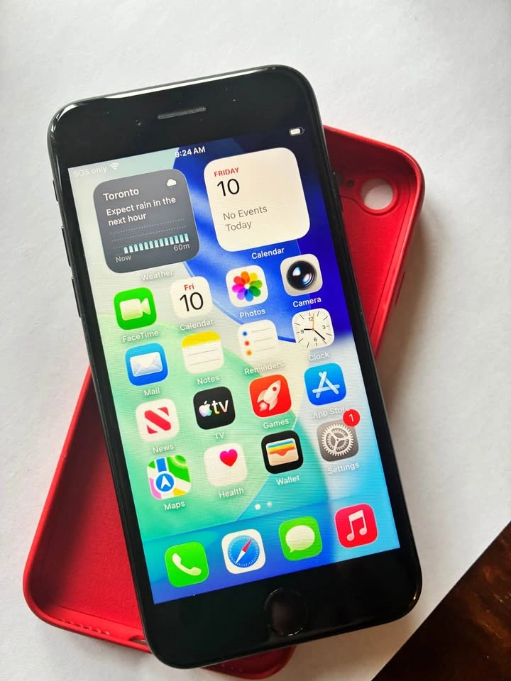 iPhone SE 3rd Gen 64GB - Mint Condition - photo 3
