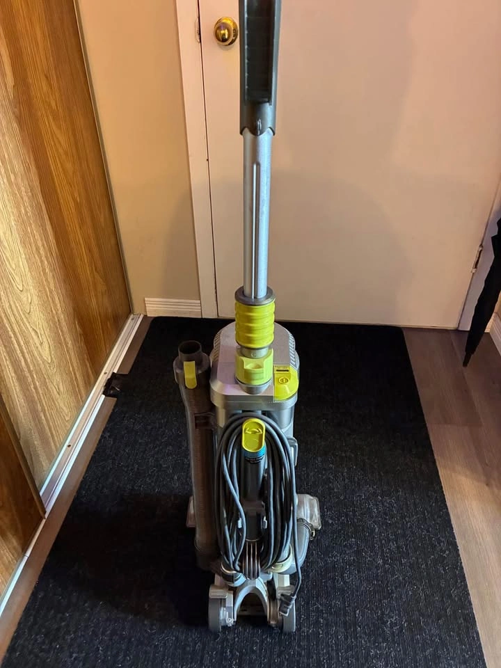 Vacuum cleaner - photo 3