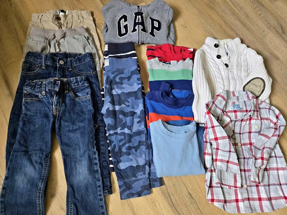 3T Gap Clothing
