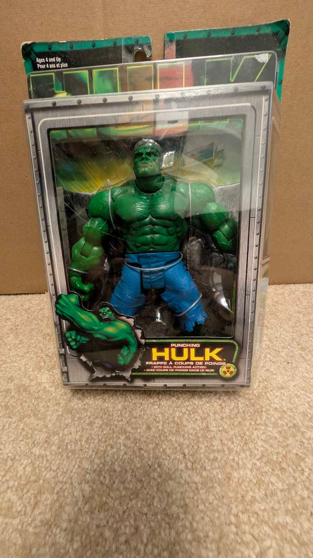 Marvel Toys Punching Hulk Action Figure (2003)
