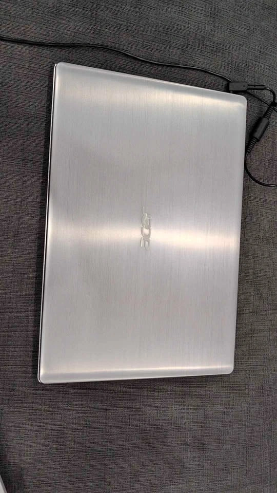 Acer Swift 3 SF314-52 Laptop