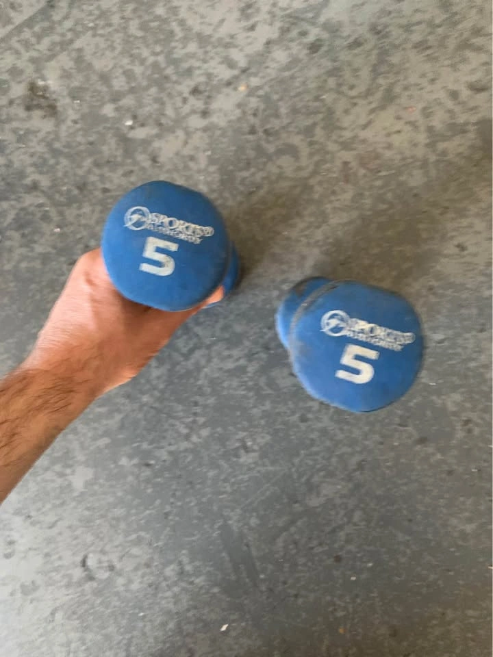 Set of two weights, 5 lbs each - photo 2