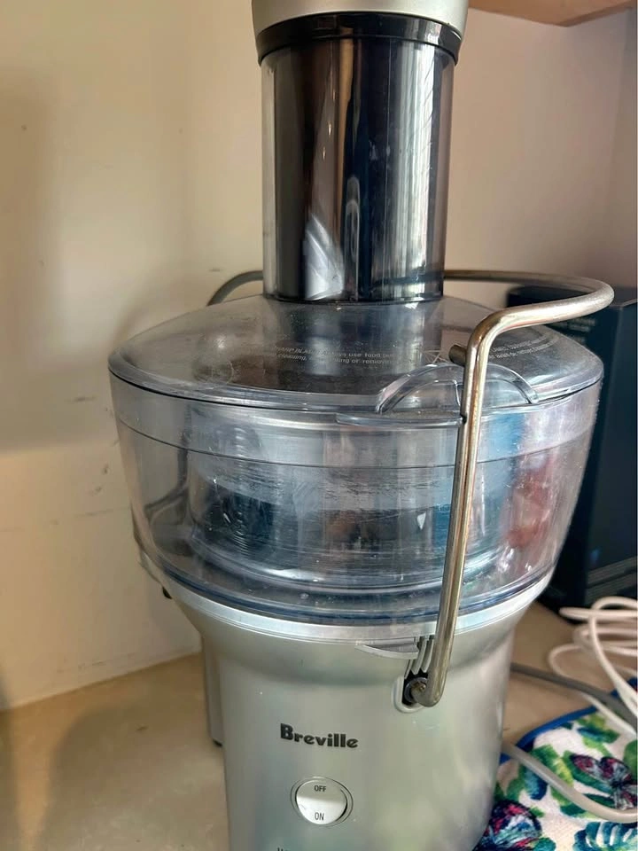 Breville Juicer Model BJE200XL