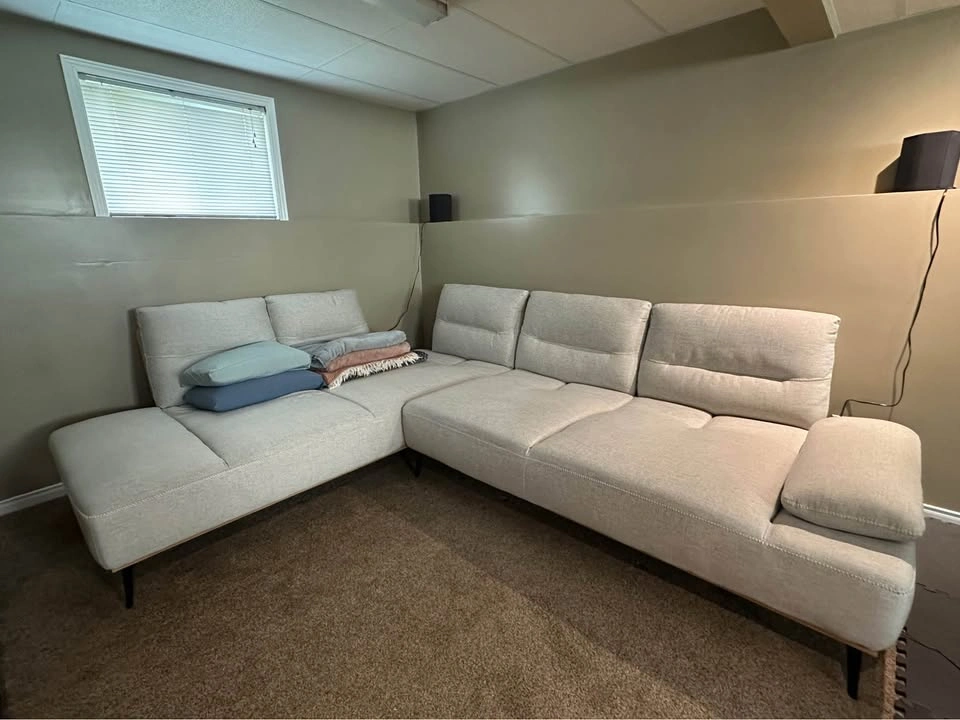 Structube NIMES Sectional - photo 2