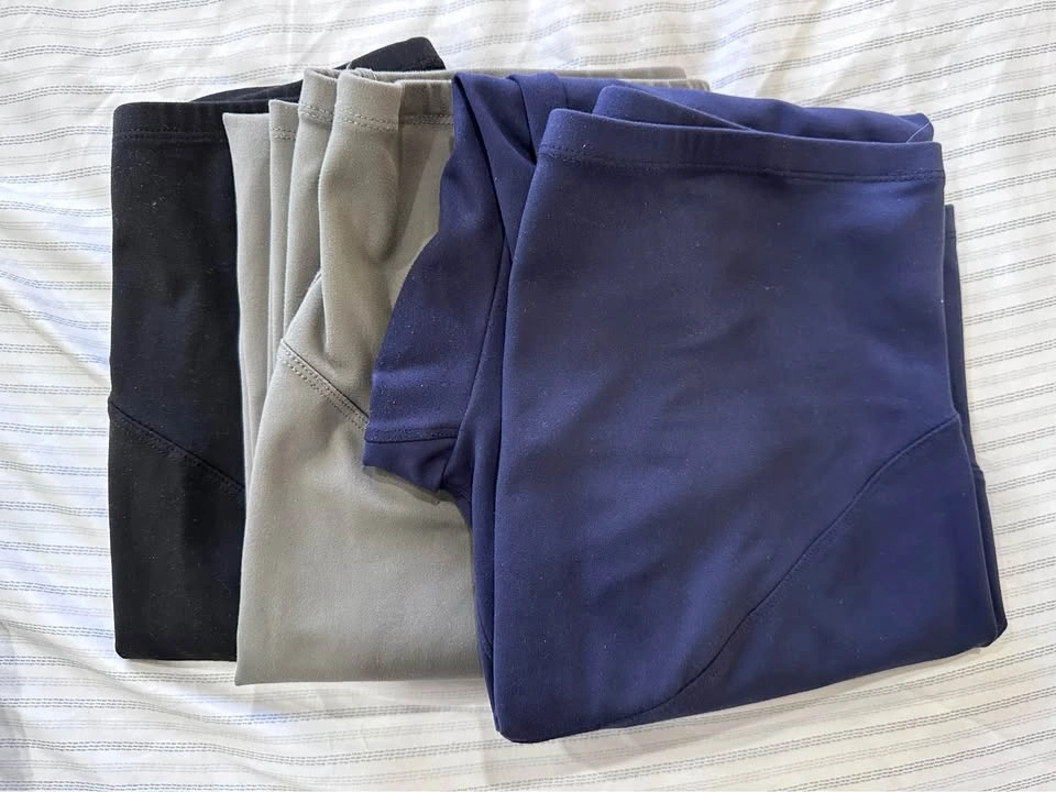 $25 | Like New | XL Maternity Leggings - photo 2