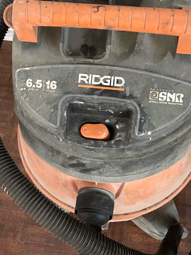 Ridgid Heavy Duty Shop Vacuum - photo 2