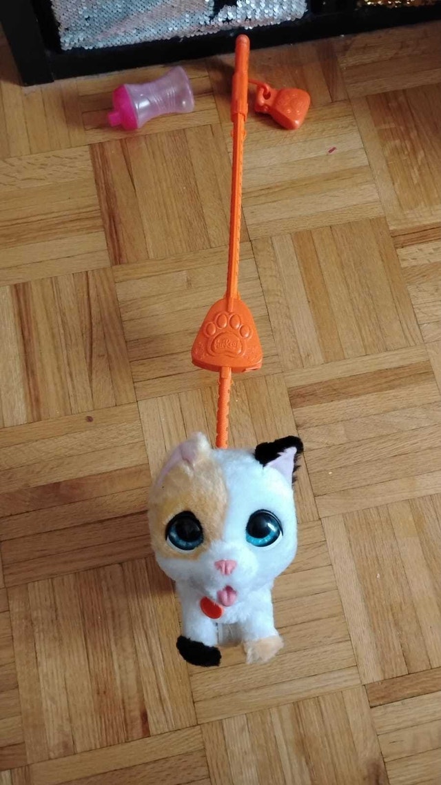FurReal Friends Walking Cat Toy