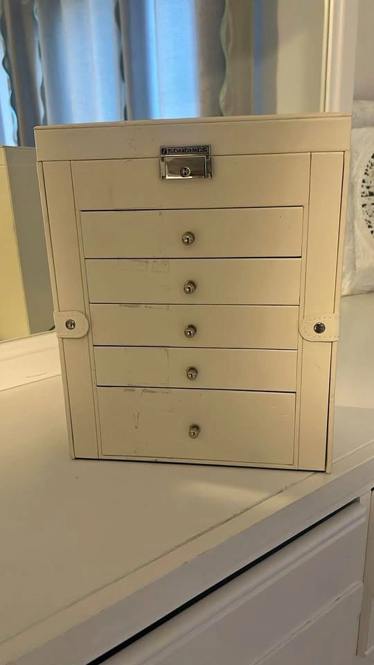 New jewellery box