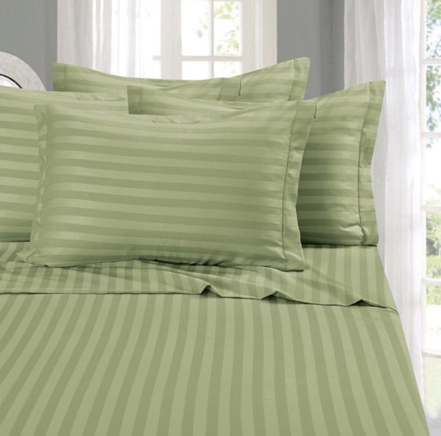 New 4-Piece Queen Bed Sheet Set - Green