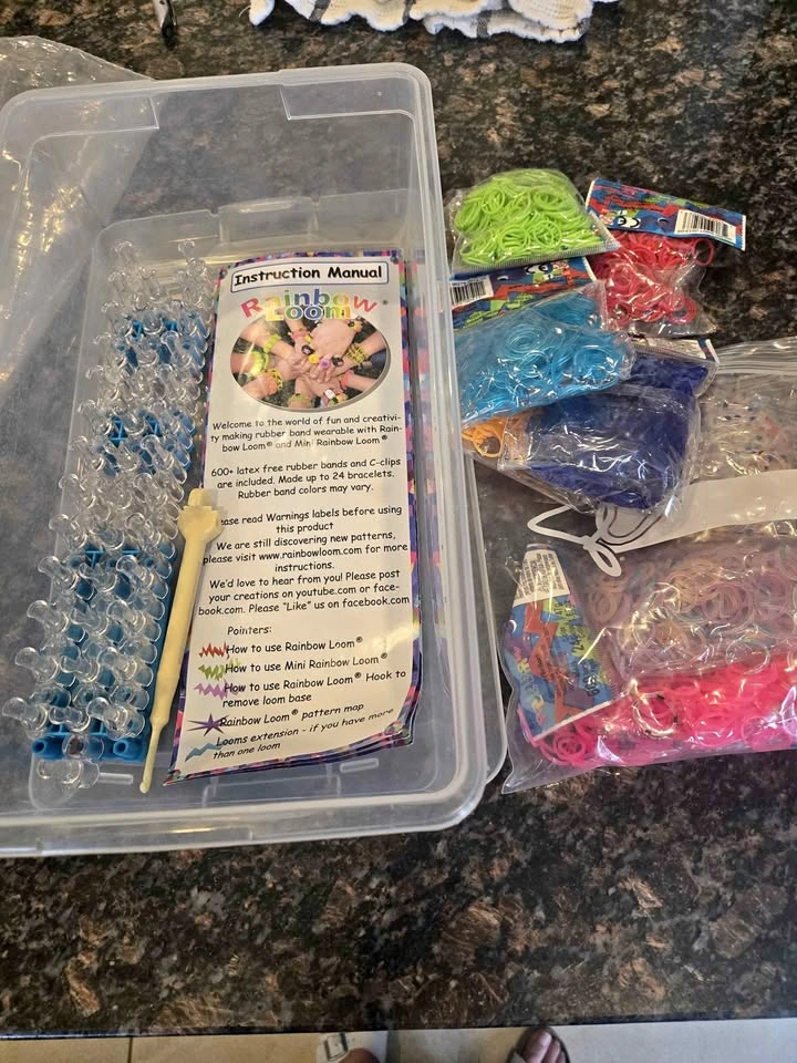 Rainbow Loom and Coloured Bands