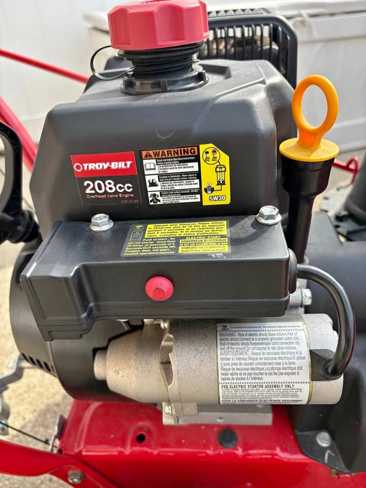 Troy-Bilt 2-Stage 24 inch Snow Blower