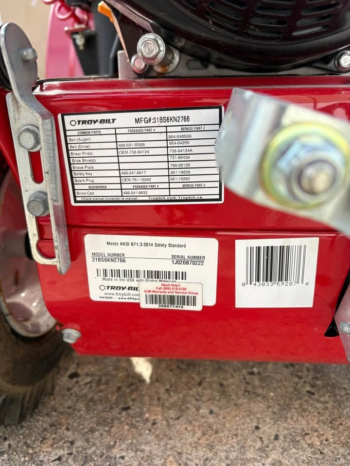 Troy-Bilt 2-Stage 24 inch Snow Blower - photo 3