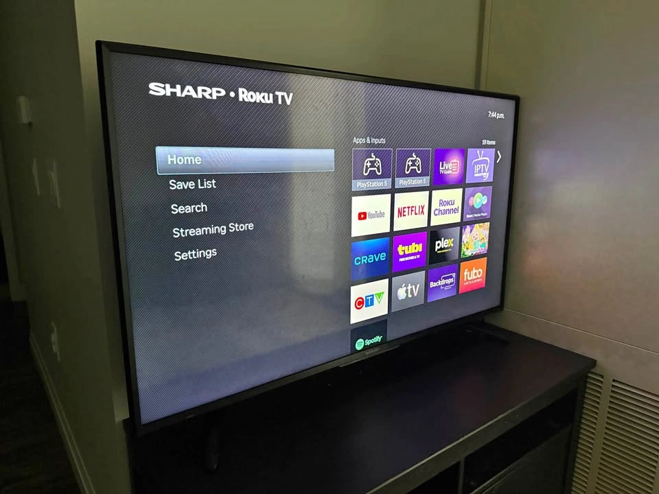 Sharp Smart TV 50” perfect condition
