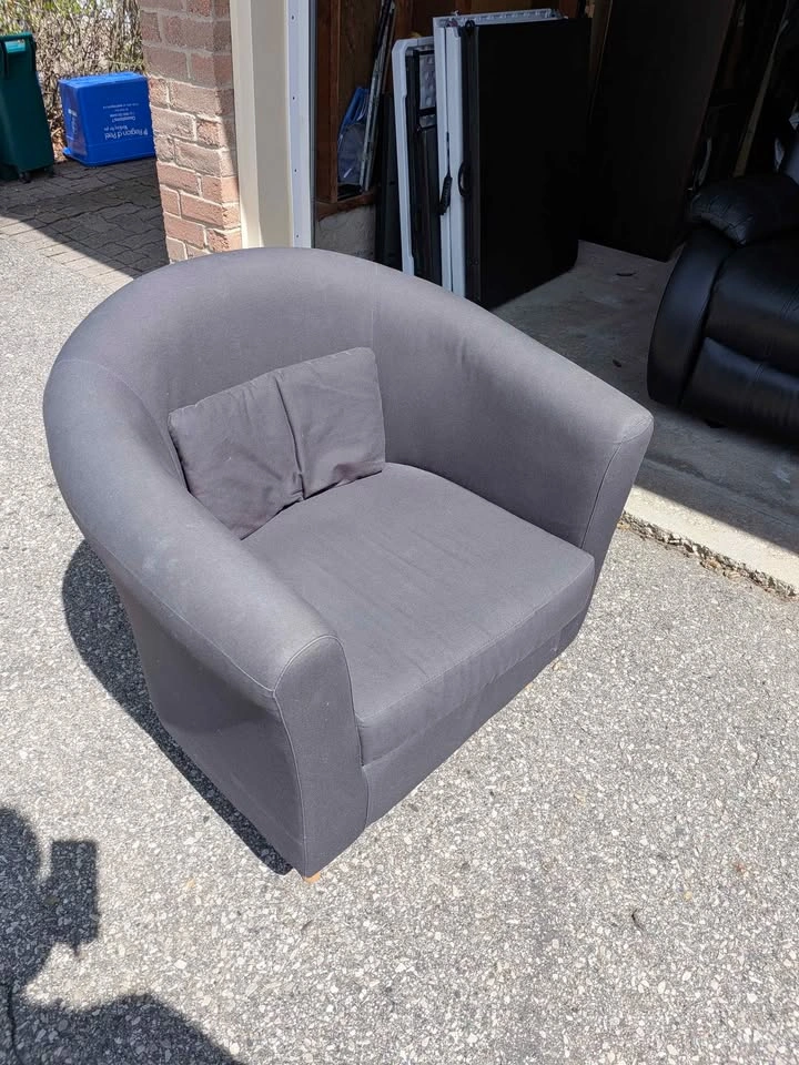 IKEA single seat sofa - photo 3