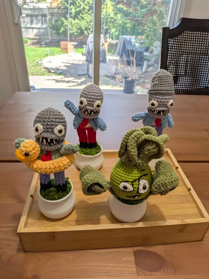 Plants VS Zombies Crochet Pot - photo 3