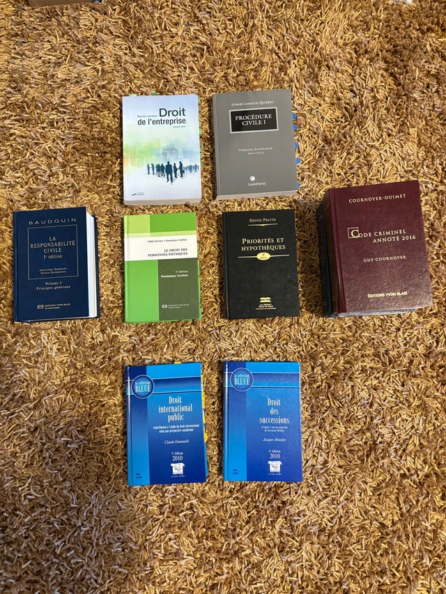 Law books / Livres de droit - photo 2