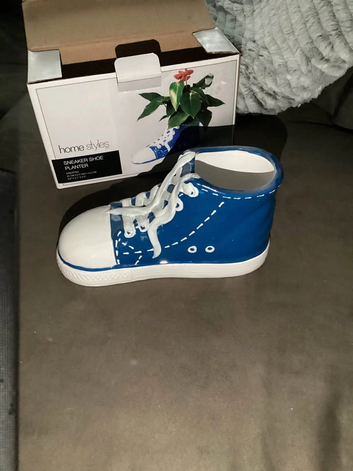 Blue shoe planter - photo 2