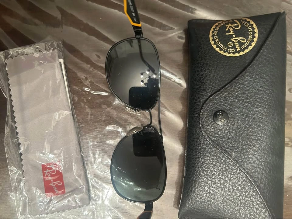 Boy black and orange sunglasses - photo 2