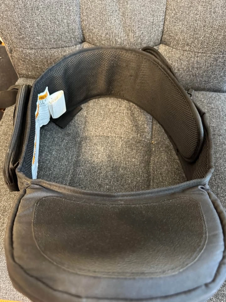 Momcozy Hip Carrier - photo 4