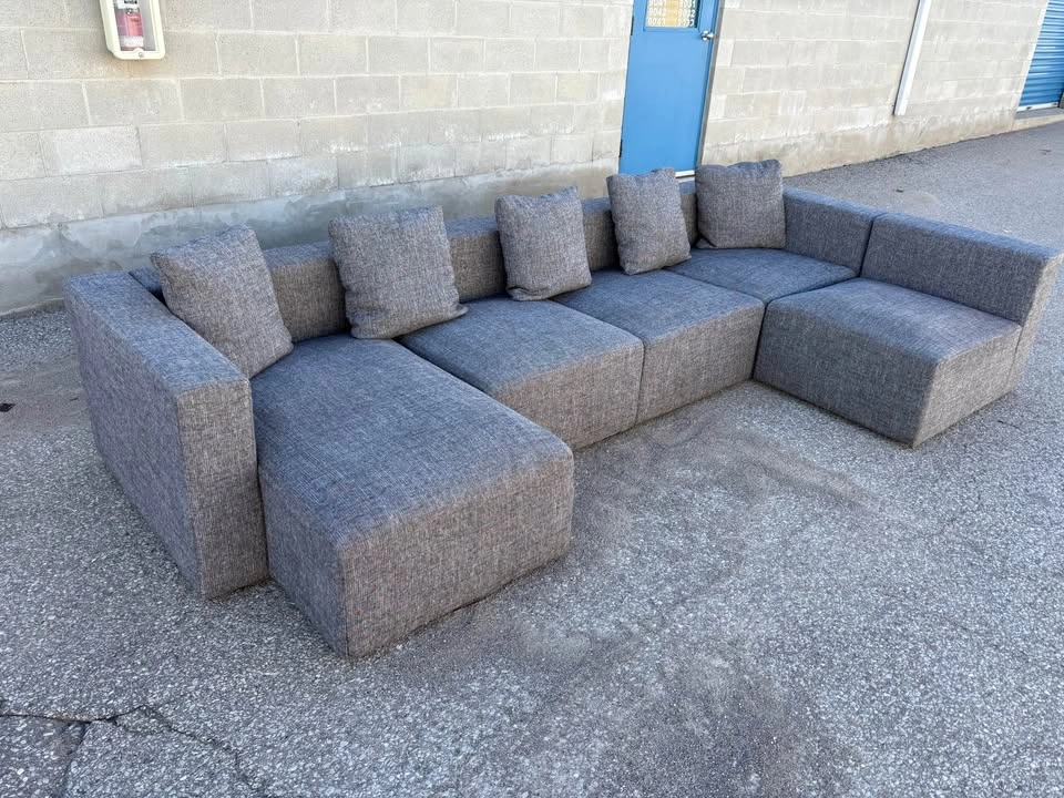Five Piece Grey Modular Sectional Sofa - Free Delivery - photo 2