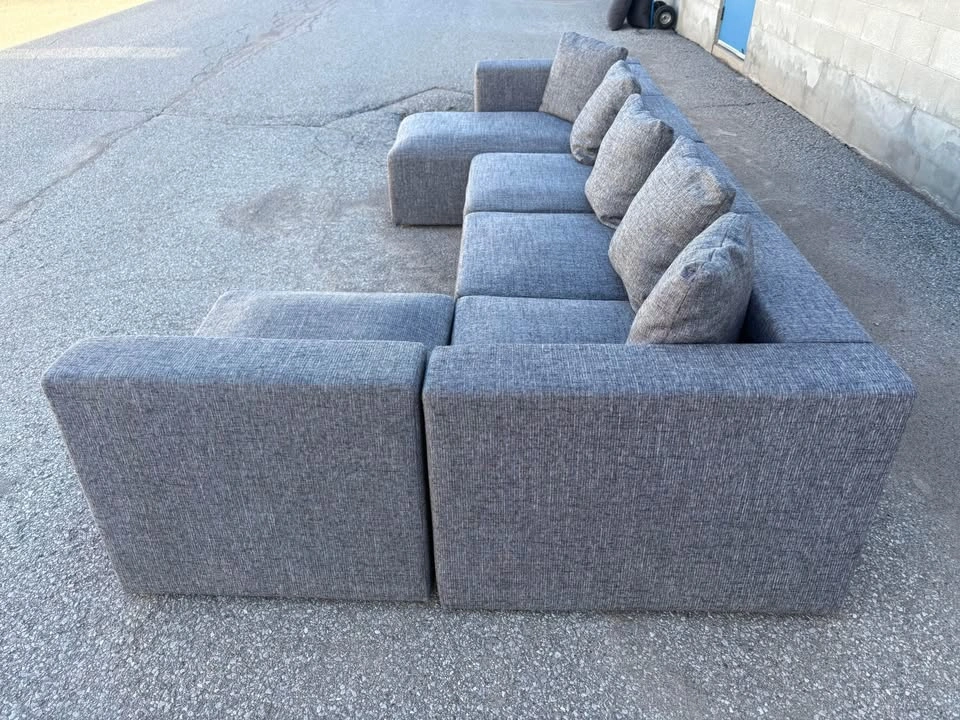 Five Piece Grey Modular Sectional Sofa - Free Delivery - photo 5