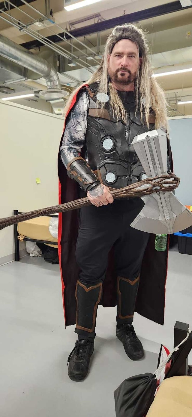 Marvel Legends Stormbreaker Axe - photo 4