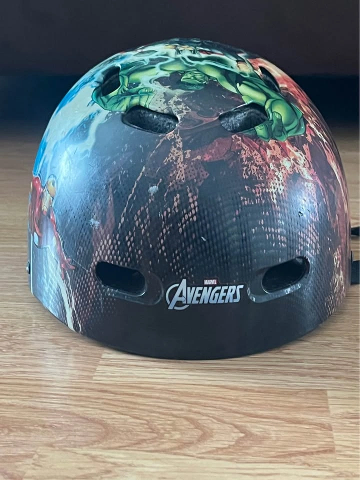 Marvel Avengers Kids Bike Helmet - photo 2