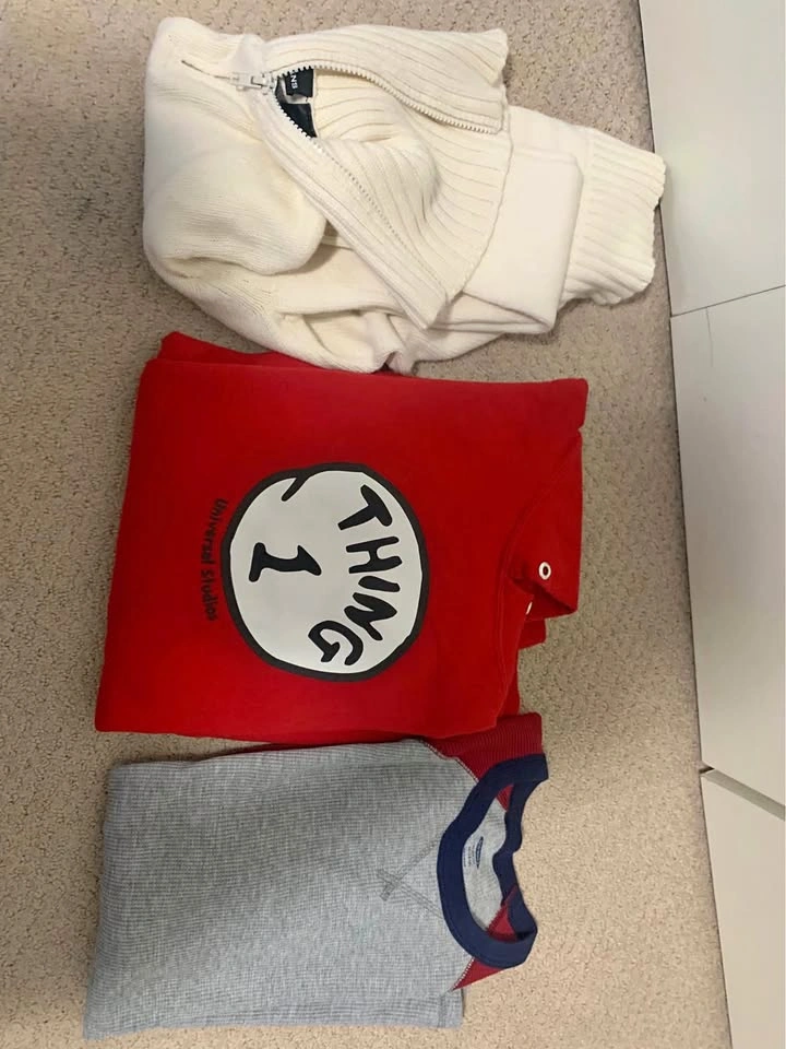 Hoodies & Sweaters
