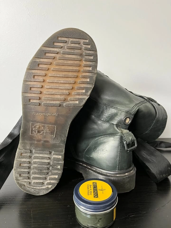 Vintage Green/Plaid Doc Martens - Women's Size 8 - photo 5