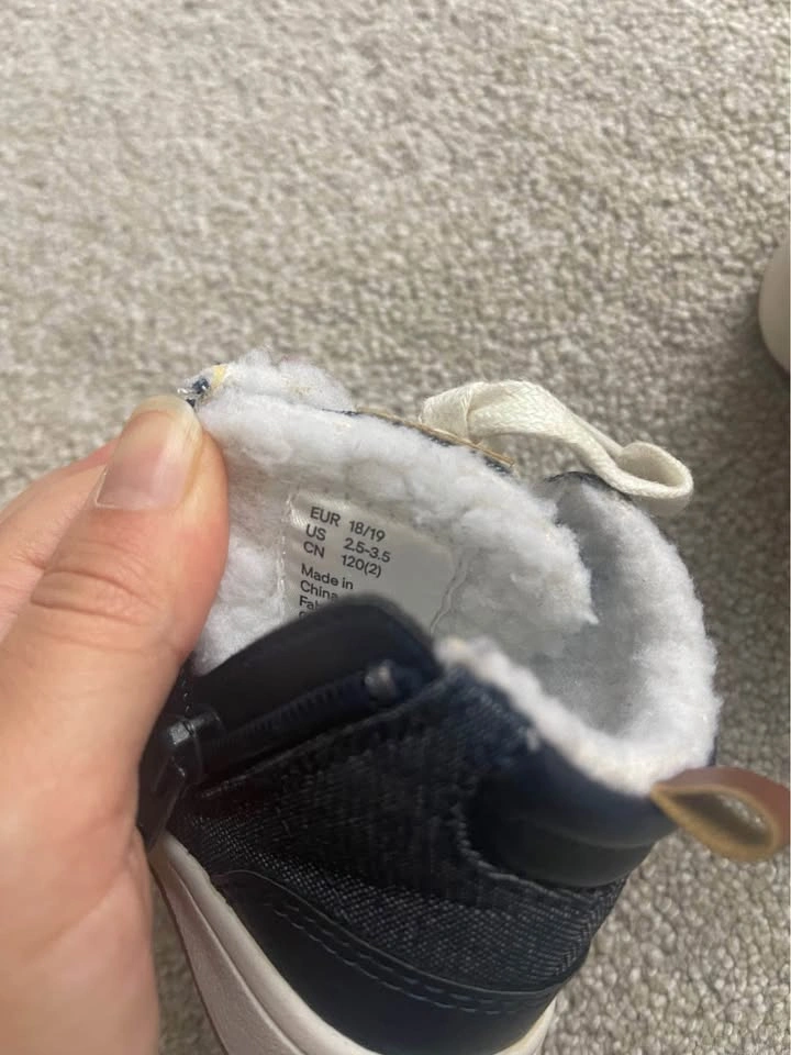 Warm baby boots size 2.5-3.5 - photo 3